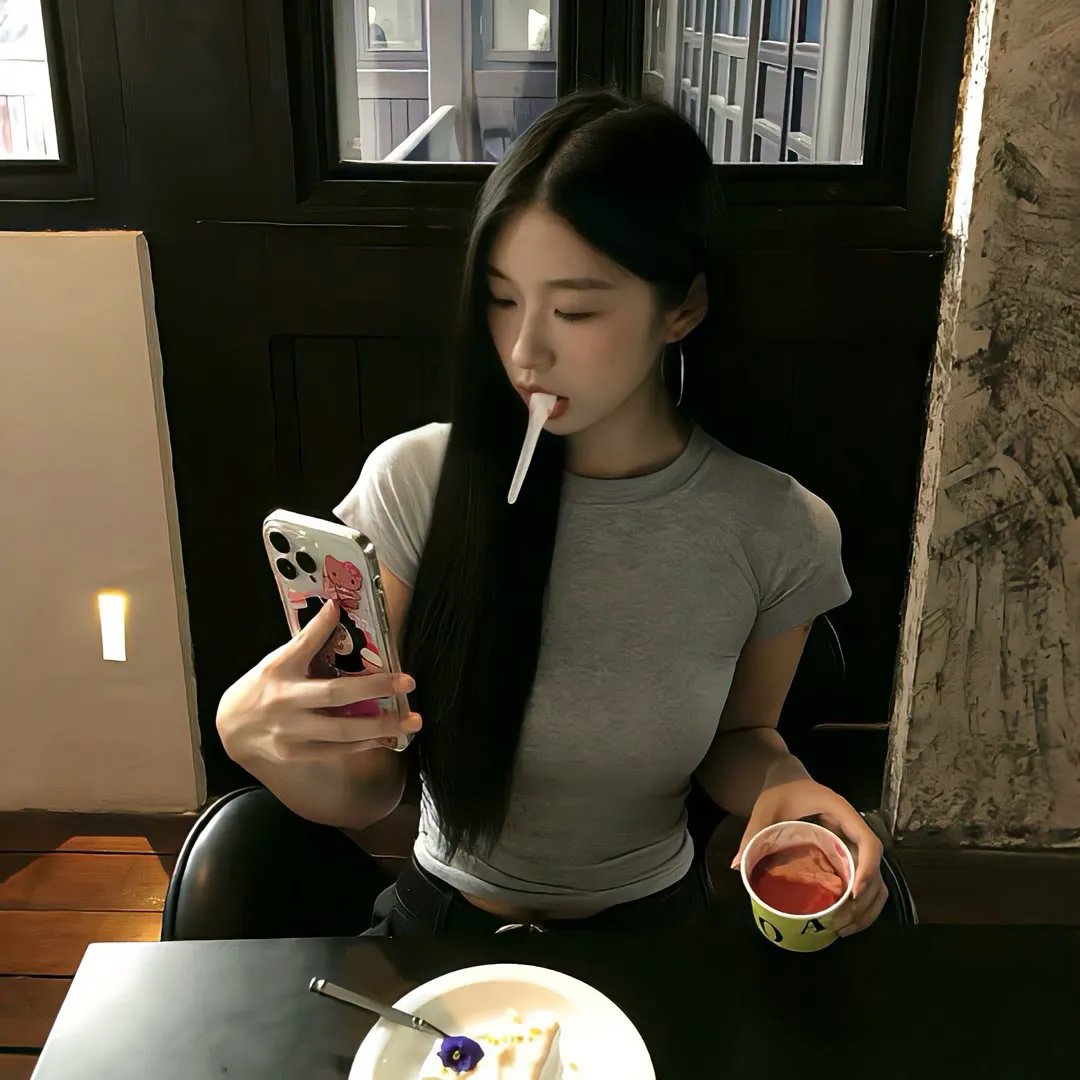 玉貌莺喉